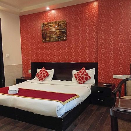 Hotel Paschim Vihar Delhi  Esterno foto