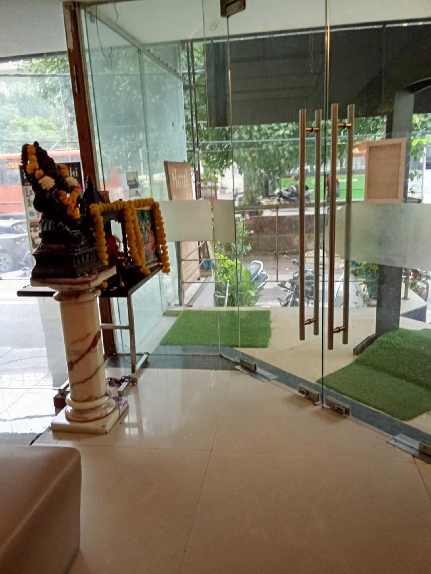 Hotel Paschim Vihar Delhi  Esterno foto