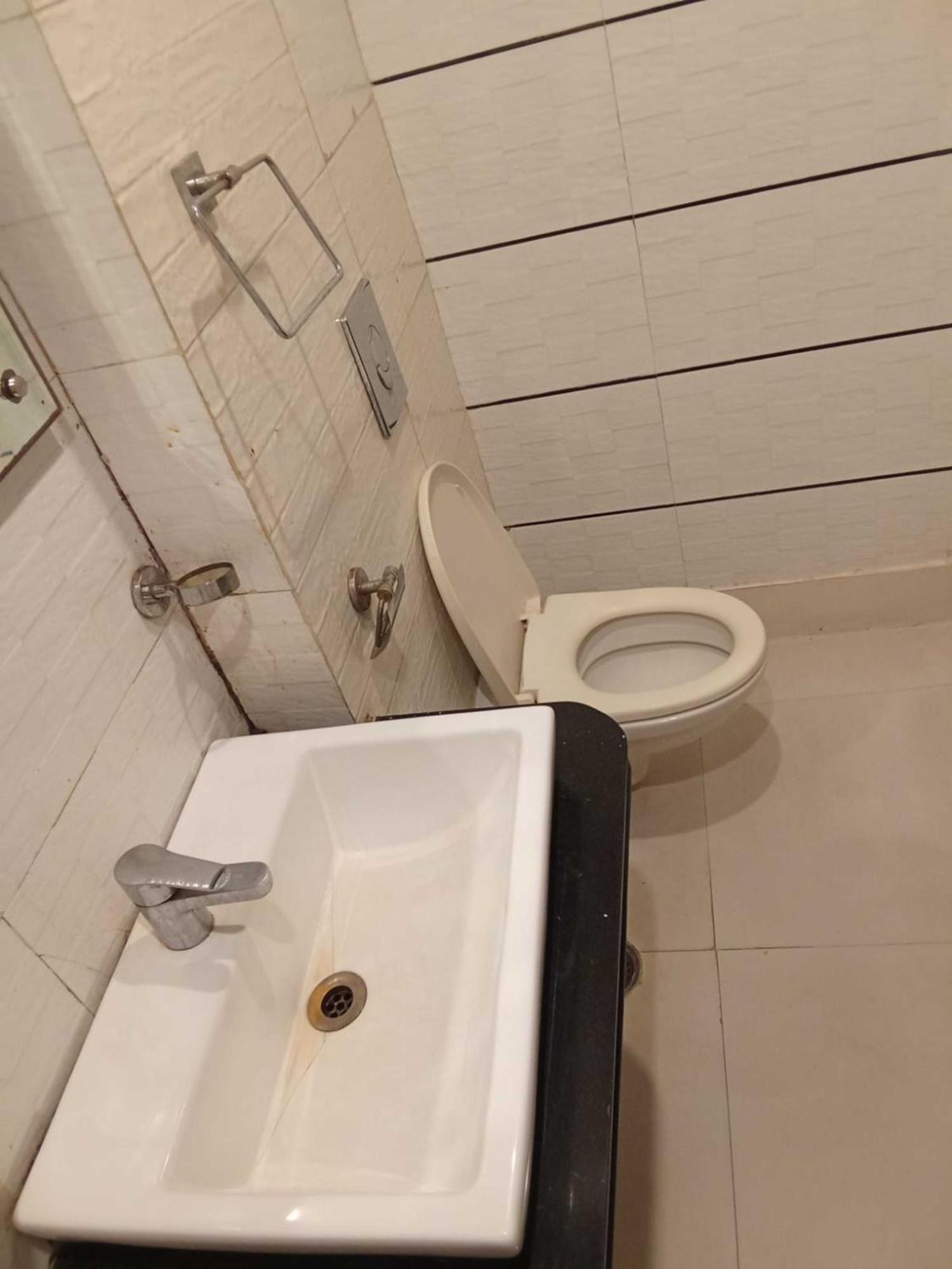 Hotel Paschim Vihar Delhi  Esterno foto