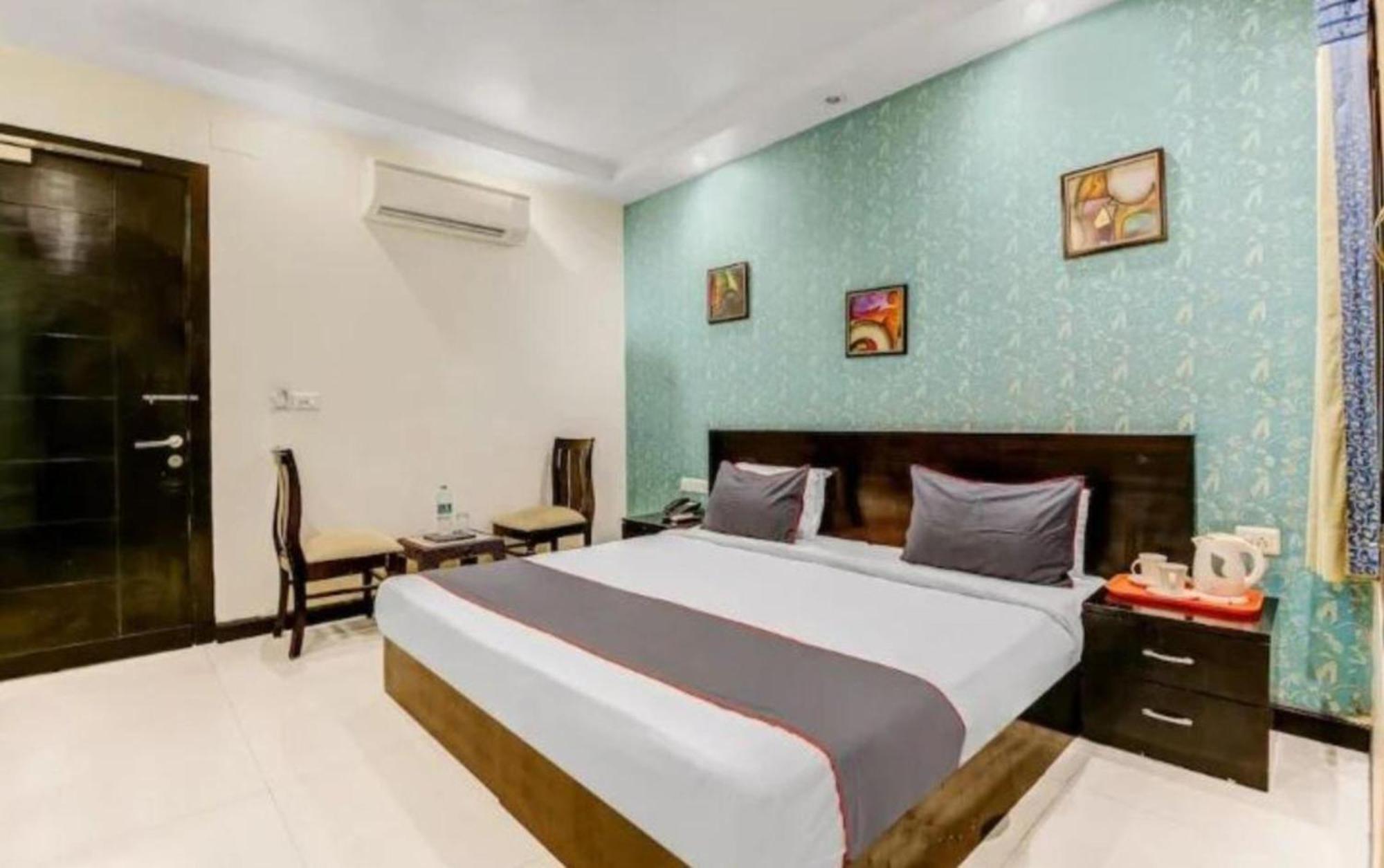 Hotel Paschim Vihar Delhi  Esterno foto
