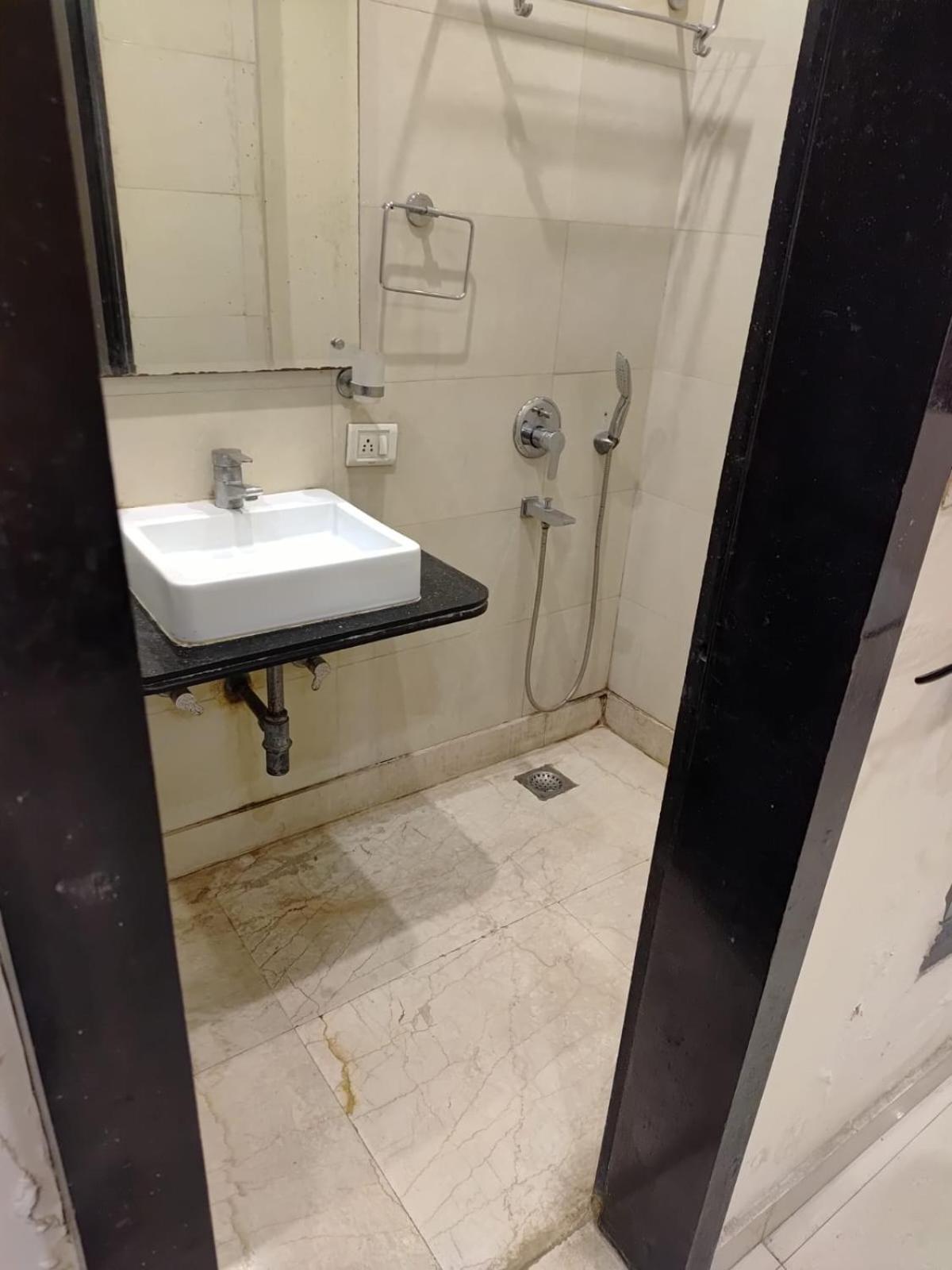 Hotel Paschim Vihar Delhi  Esterno foto